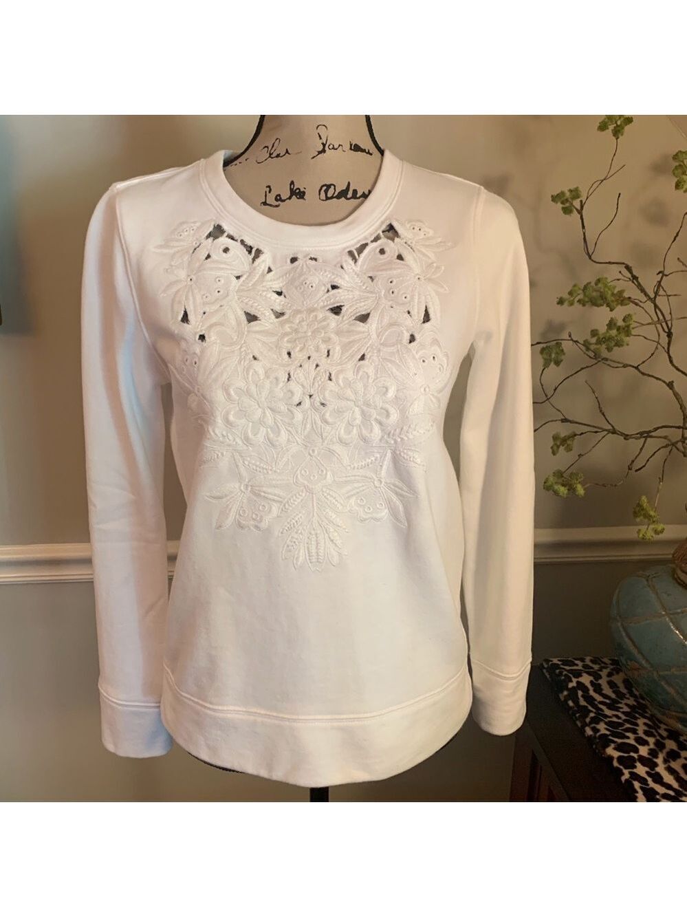 J Crew Womens White Eyelet Embroidered Cutout Crewneck Sweatshirt XS